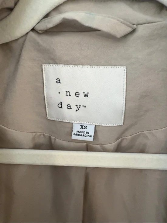 a new day Tan Double-Breasted Short Trench Coat with Belt - Picture 2 of 4